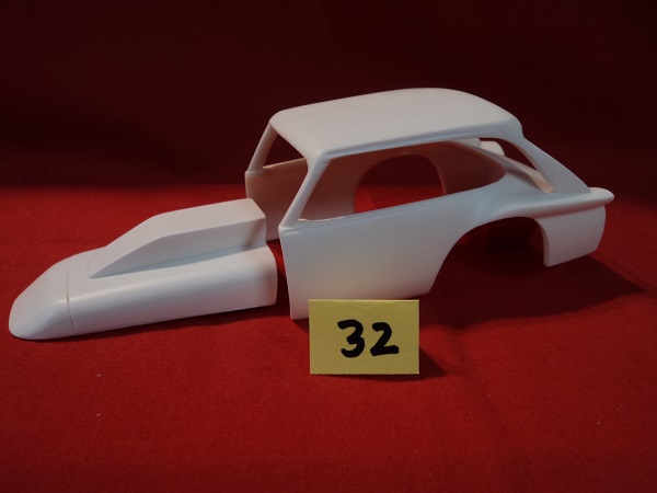 #032 Resin Body Valiant Dirt Modified w/Hood