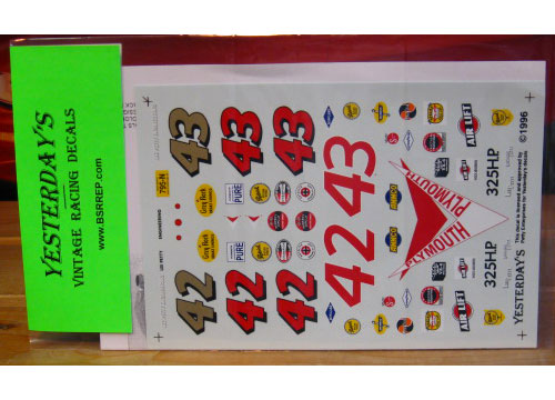 #42/43 Plymouth Lee Petty 1960 Yesterdays