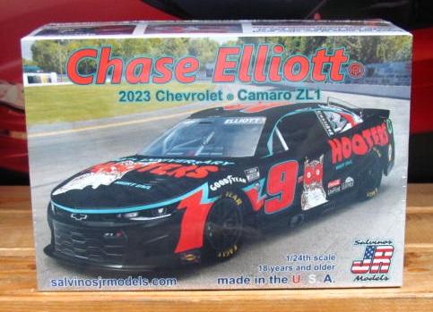 # 9 Hooters Chase Elliott 2023 Camaro Salvino's JR Models Kit Sealed