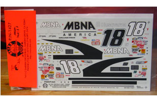 #18 MBNA JD Gibbs 1999 Slixx