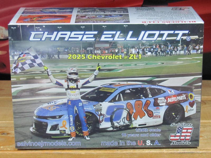 # 9 Chase Elliott 2025 Atlanta Winner Camaro Salvinos Kit Sealed
