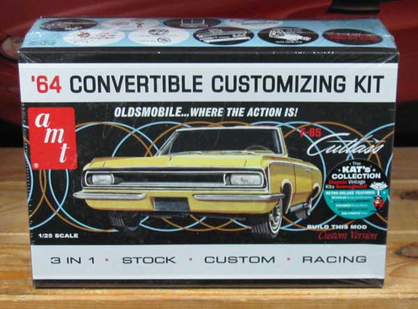 AMT 1964 Olds Cutlass F-85 Convertible 2020 Issue Kit Sealed