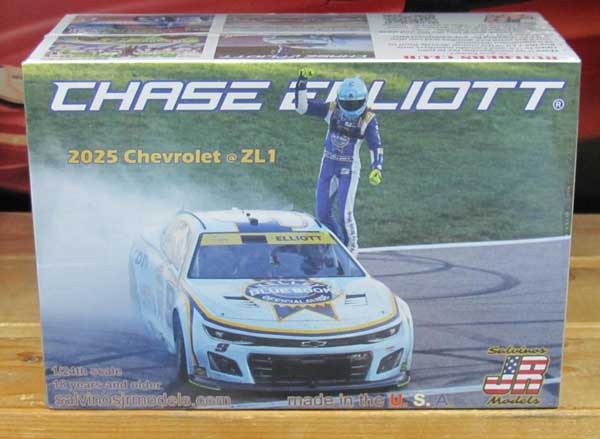 # 9 Kelley Blue Book Chase Elliott 2025 Kansas Winner Salvino's Kit Sealed