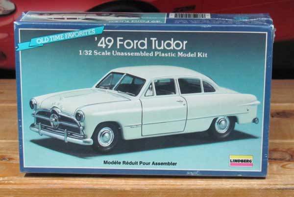 Lindberg 1949 Ford Tudor 1/32 Scale Kit Sealed