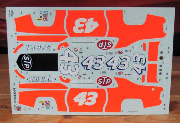 #43 STP Richard Petty 1972 Daytona 500 Road Runner Powerslide