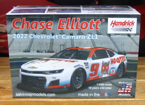 # 9 Hooters Chase Elliott 2022 Camaro Salvino's JR Models Kit Sealed
